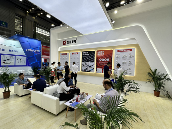 展會進行時-現(xiàn)場直擊-2023安博會第二天，刻銳繼續(xù)精彩